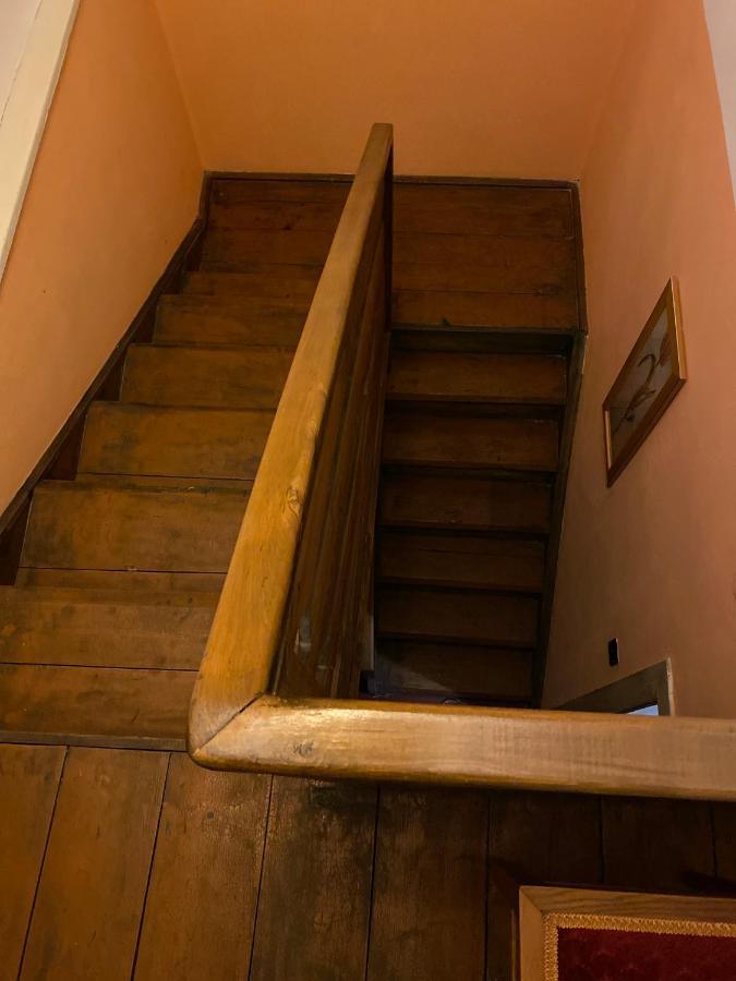 Old Summer House With Renovated Bathroom Prague Exterior photo